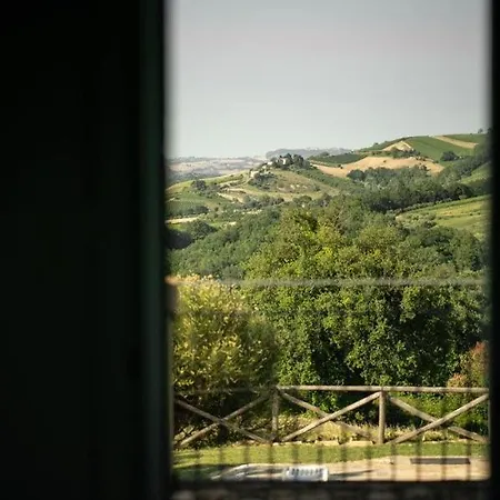 Con Piscina, Relax E Natura Nelle Marche By Wehostyou 别墅 *