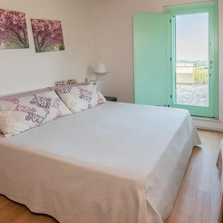 Con Piscina, Relax E Natura Nelle Marche By Wehostyou Villa Montedinove